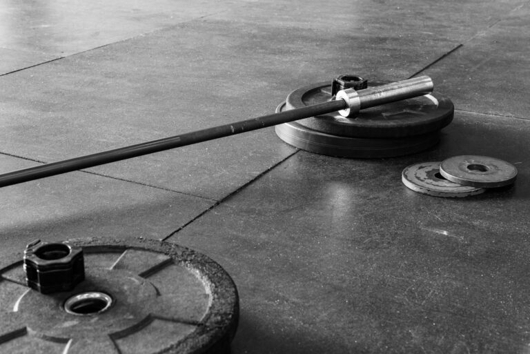garage gym ideas weights